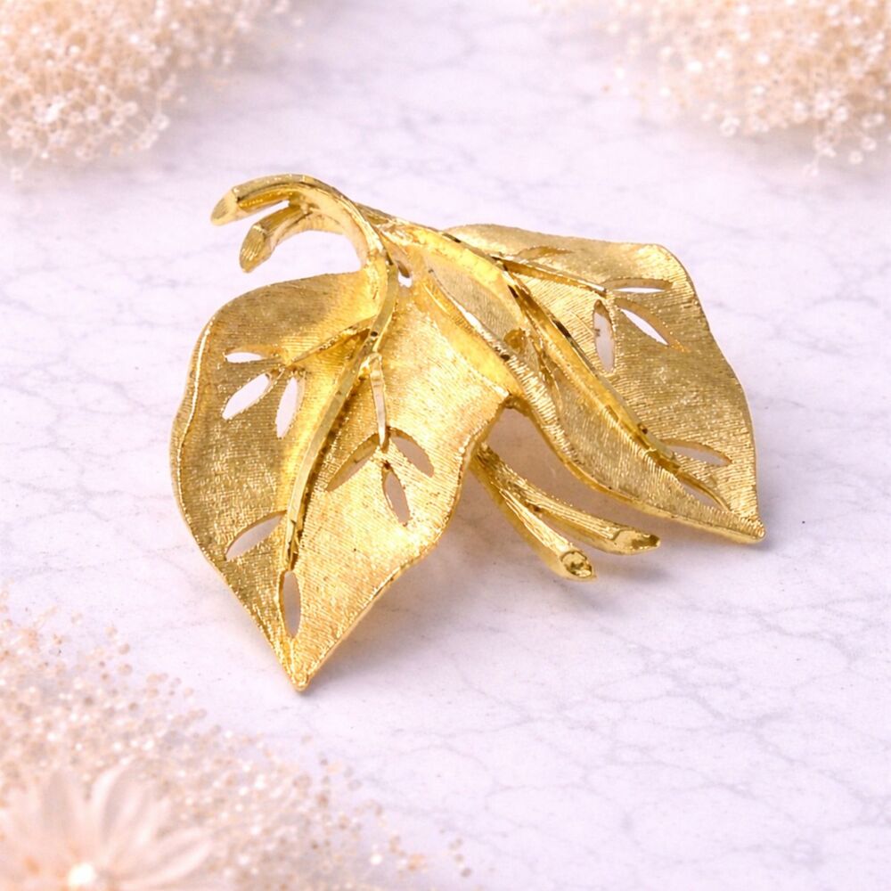 Vintage BSK Gold Tone Florentine Finish Cutout Leaf Brooch